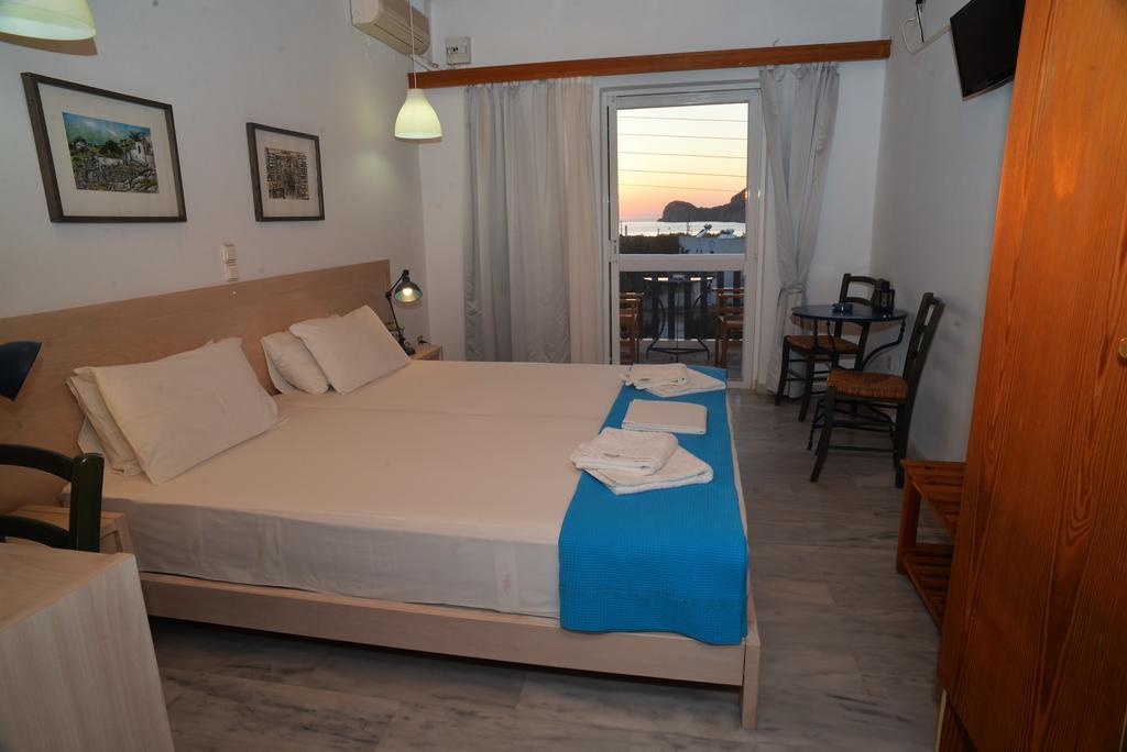 Stefos Rooms Galissas Bagian luar foto